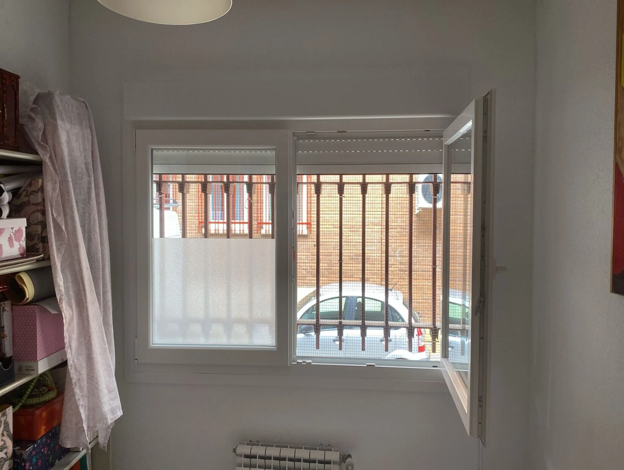 Ventanas y cerramientos para vivienda unifamiliar en Parla - DESPUÉS HABITACIÓN 3